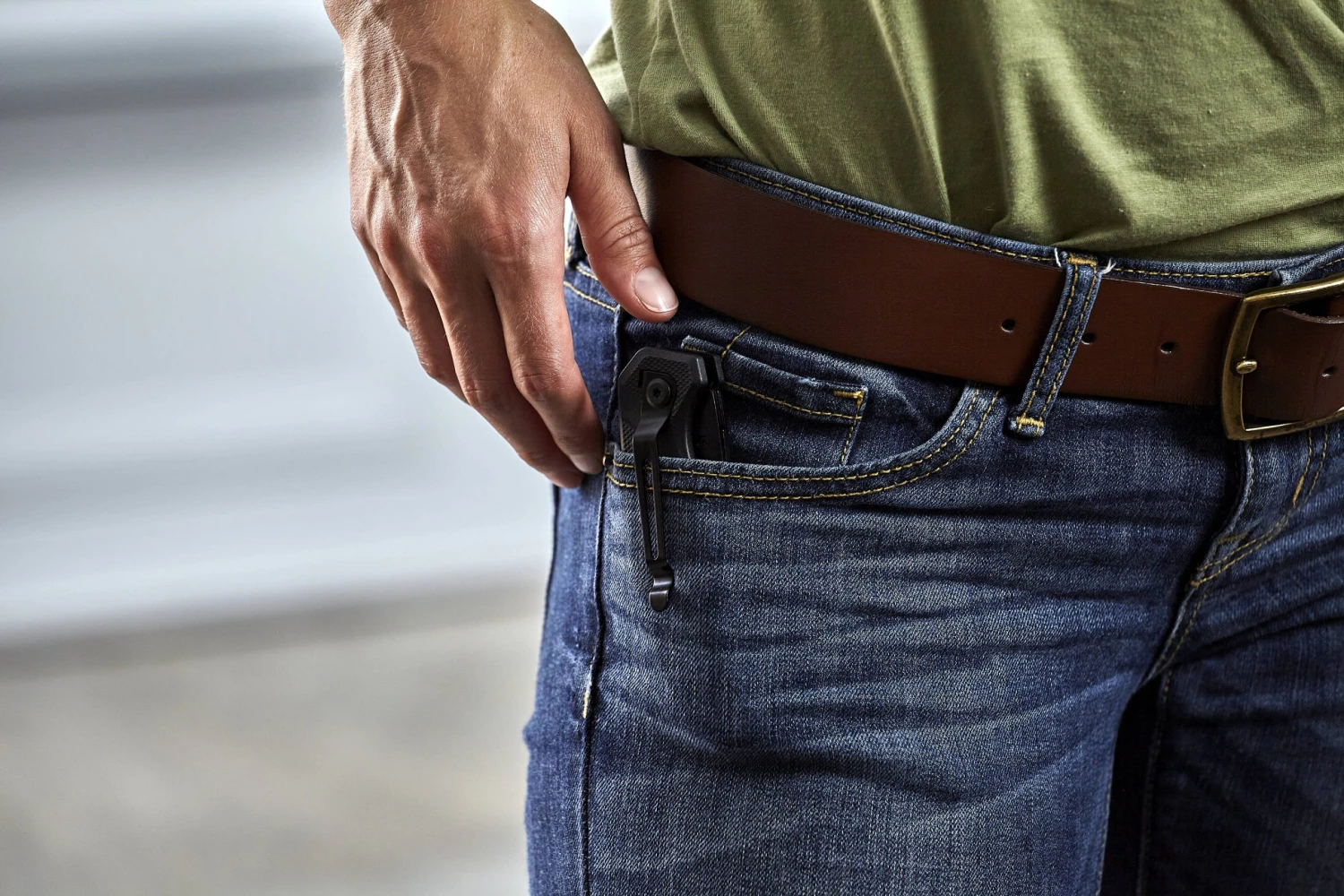 Kobalt Knife 11-Blade Speed Release Folding Utility - Image 7