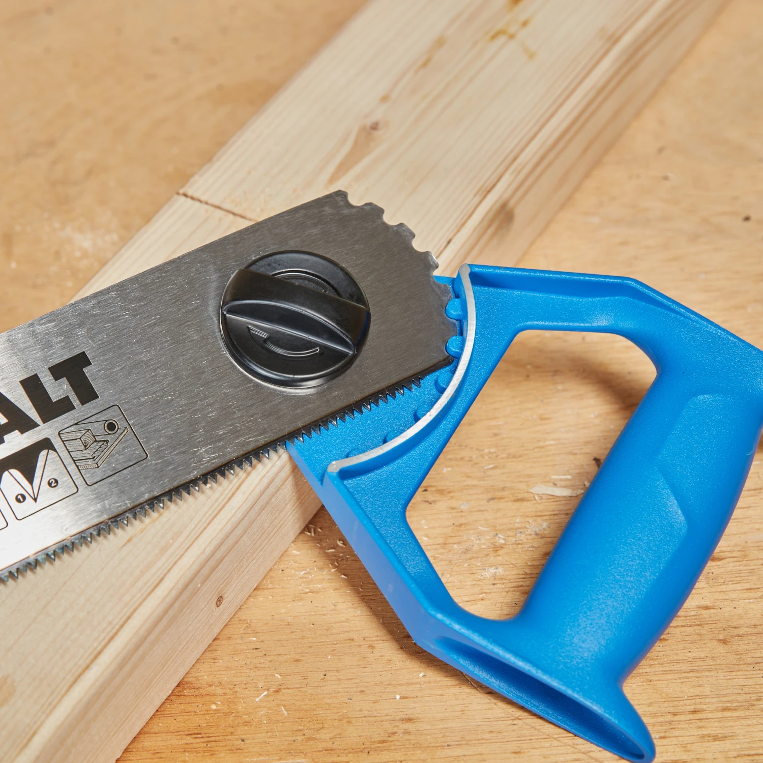 Kobalt Hand Saw 13-In Fine Finish Cut - Image 3