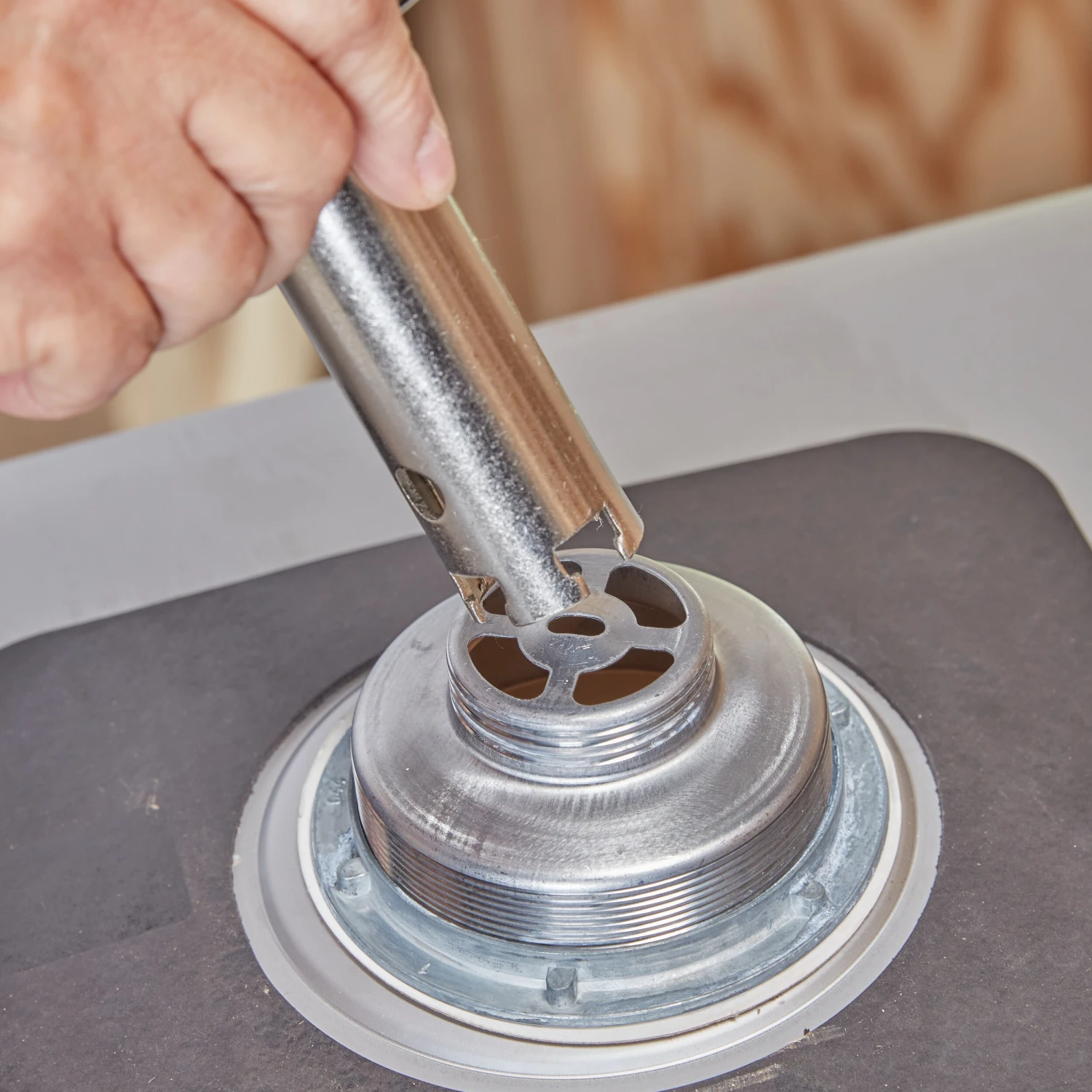 Kobalt Strainer Wrench Specialty Plumbing Basket - Image 4