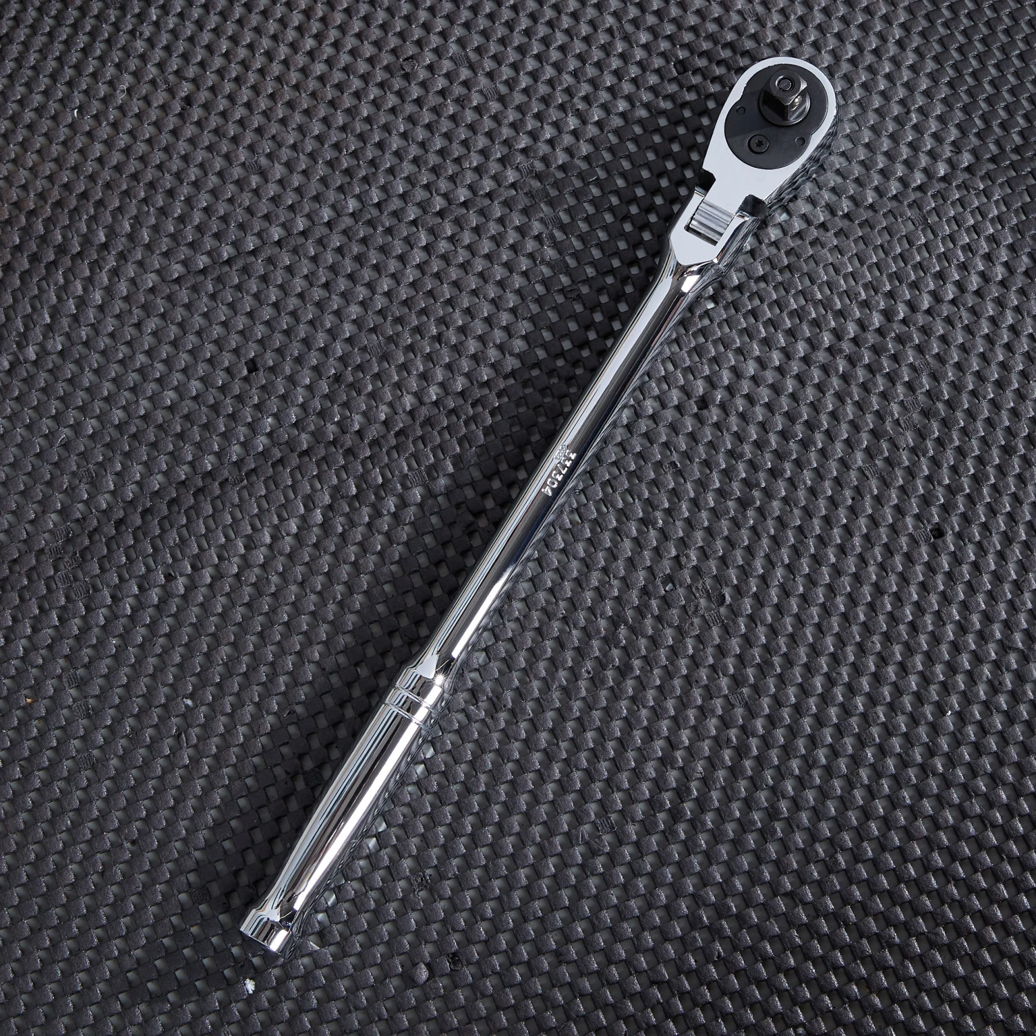 Kobalt Set Ratchet 90-Tooth 3/8-In Quick-Release Standard Flexible Drive Head - Image 9