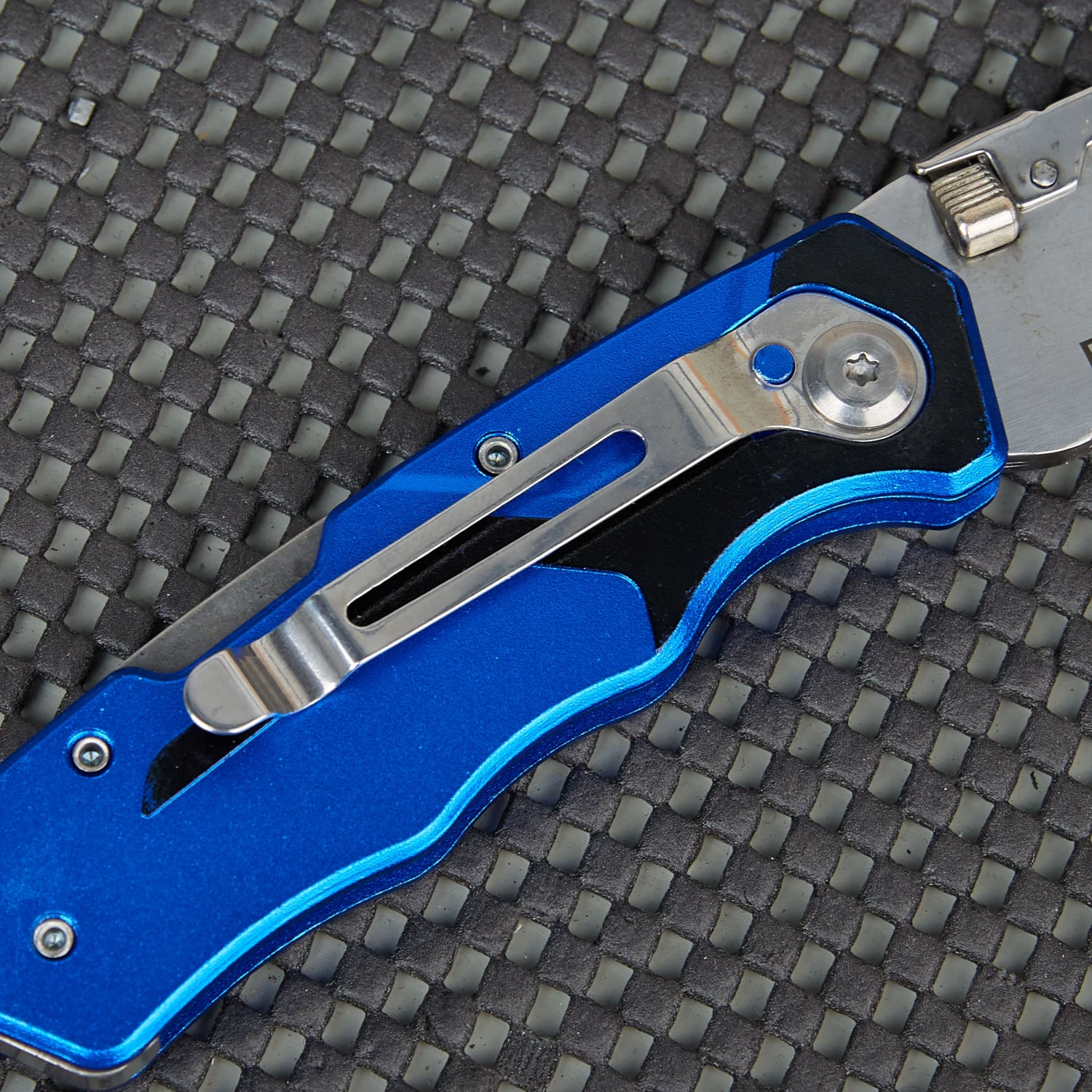 Kobalt Knife 3-Blade 18Mm Folding Utility - Image 5